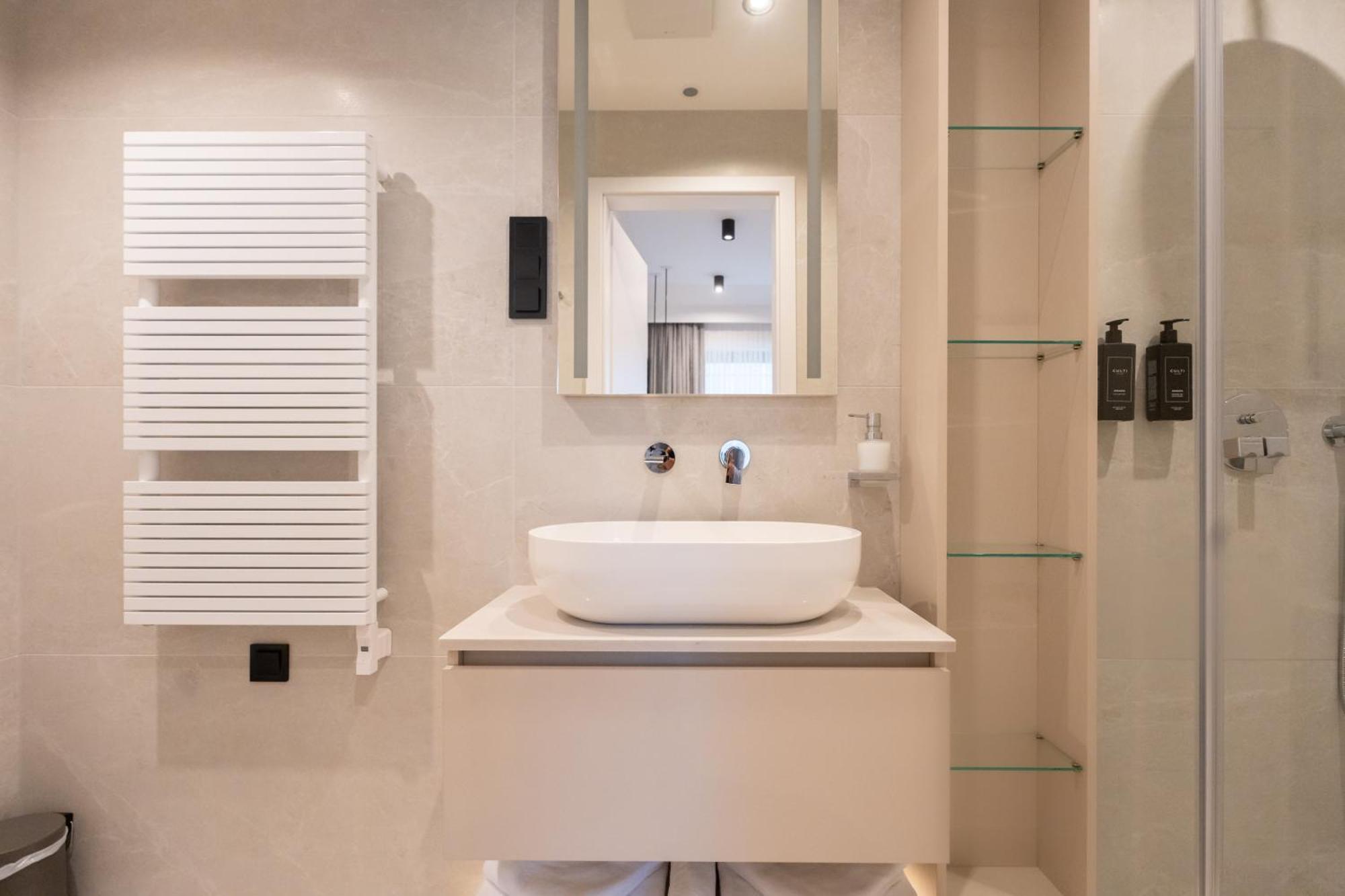 Larum Balatonfuered - Adults Only Ngoại thất bức ảnh